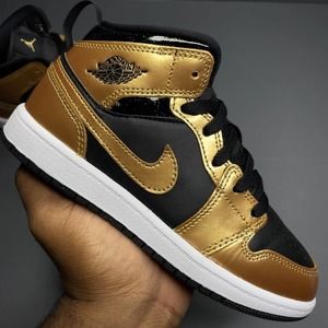 Used Air Jordan 1 Mid Kids Size 2Y